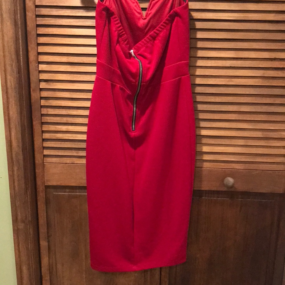 Red party dress - Picture 2 of 3